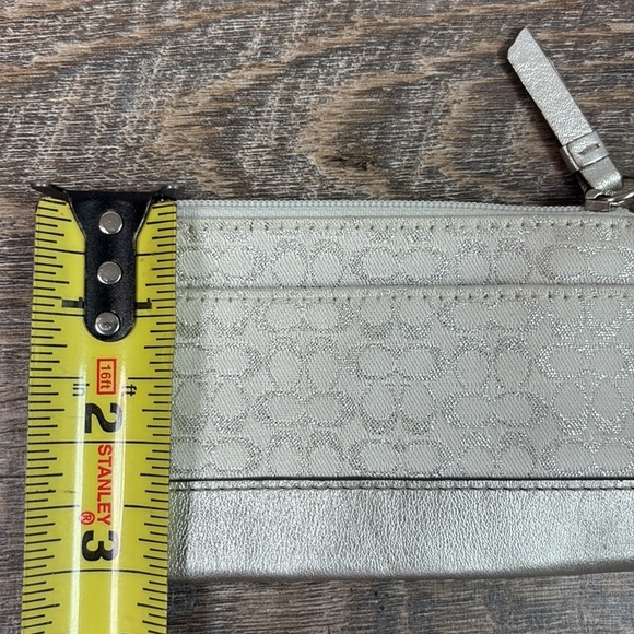 Coach Metallic Silver Leather Logo Keychain Wallet ID Holder - Picture 7 of 7